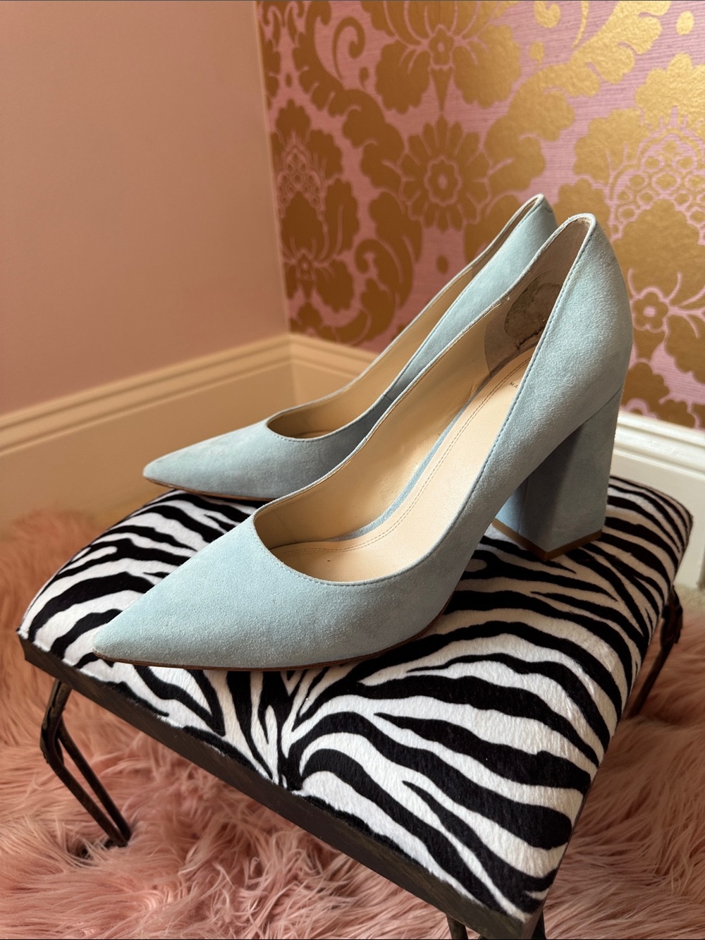 Marc Fisher Women's Light Blue Suede Pointed Toe Pump size 9.5